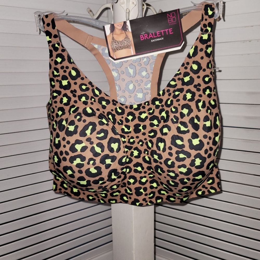 Brand new sports bra